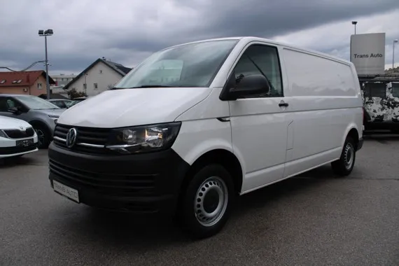 Volkswagen Transporter 2.0 TDi L2H1 Image 1